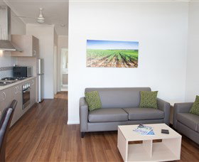 Perth Vineyards Holiday Park - Aspen Parks - Accommodation Australia 1