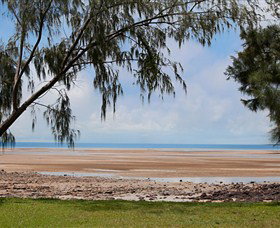 Beachside Tropical Retreat - Accommodation Australia 6