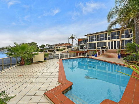 Waterfront Paradise - Accommodation Australia 7