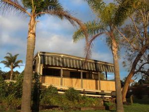 Aloha Caravan Park - Bed n Breakfasts 4