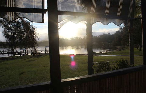 Aloha Caravan Park - Bed n Breakfasts 2