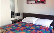 Sapphire City Caravan Park - Australia Shopping 1