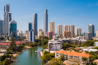 The Emerald Surfers Paradise - Australia Shopping 0