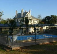 Airlie House Motor Inn - Accommodation Australia