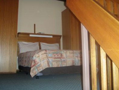 Alpine Gables Motel - Local Tourism 0