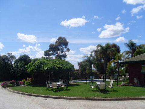 Federation Motor Inn - Accommodation Australia 2