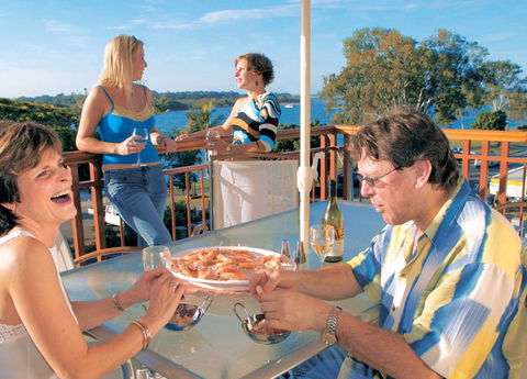 Colonial Resort Noosa - Local Tourism 1