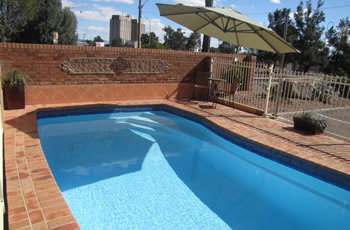 Golf Links Motel - Accommodation Australia 6