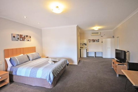 Sundowner Bendigo Golden Reef Motor Inn - Local Tourism 5