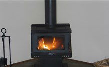 Hillcrest Mountain  View Retreat - Local Tourism 3