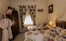 Tenterfield Cottage - Local Tourism 3