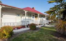 Tenterfield Cottage - Local Tourism 7