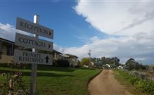 Wagga Wagga Country Cottages - - Accommodation Australia 1