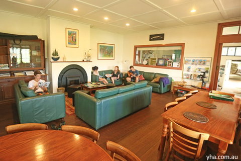 Sydney - Pittwater YHA - Australia Shopping 6
