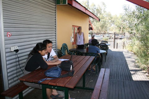 Alice Springs YHA - Local Tourism 4
