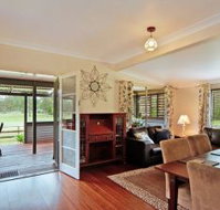 Woollamia Farm Cottage Accommodation - Accommodation Australia