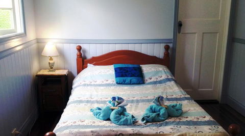 Noosa Avalon Farm Cottages - Local Tourism 8