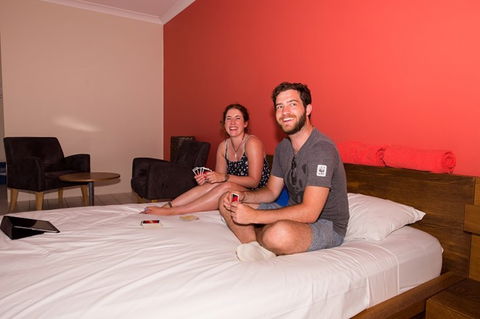 Croal Beach Lodge - Australia Shopping 2