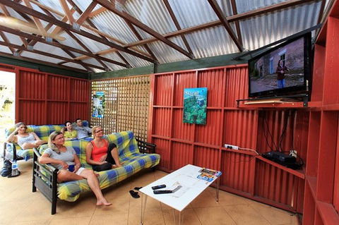 Croal Beach Lodge - Australia Shopping 6