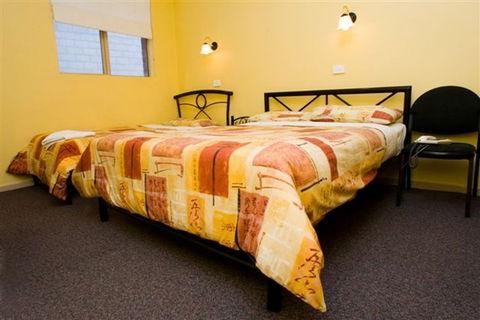 Hobart YHA - Accommodation Australia 4