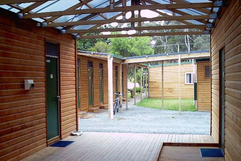 Strahan YHA - Local Tourism 3