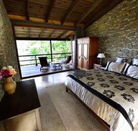 The Stonehouse Retreat - Local Tourism