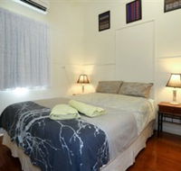 Holiday House At Cook Street Townsville - Accommodation Australia