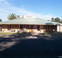 Dog N Bull - Accommodation Australia