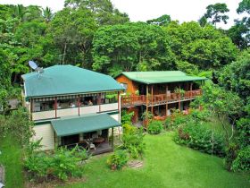 Red Mill House In Daintree - Australia Shopping 1