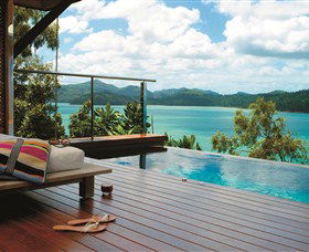 Qualia - Local Tourism 0
