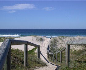 Castaway Cove Resort Noosa - Local Tourism 3