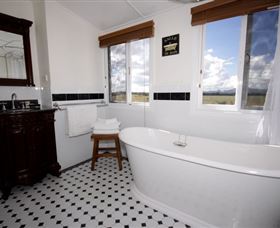 The Grove Cottage - Local Tourism 2