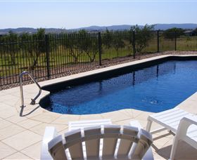 The Grove Cottage - Local Tourism 3