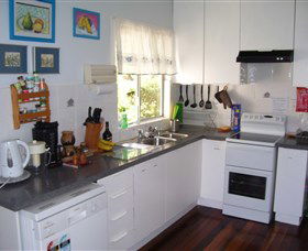Boonah Hilltop Cottage - Local Tourism 1