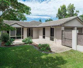 At Theme Park Central Holiday House - Accommodation Australia 1