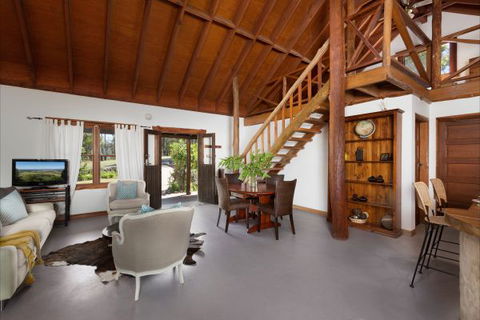 Elderslie House - Local Tourism 121