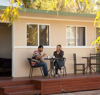 Alice Lodge Backpackers - Local Tourism