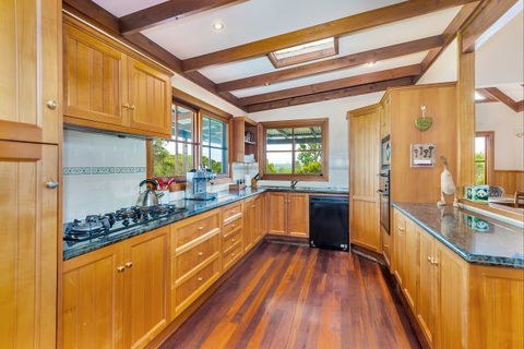 Elderslie House - Local Tourism 4