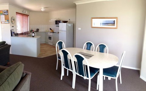 Captain's Quarters Bermagui - Accommodation Australia 9