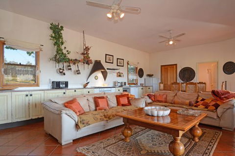 Elderslie House - Local Tourism 90