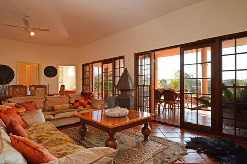 Elderslie House - Local Tourism 94