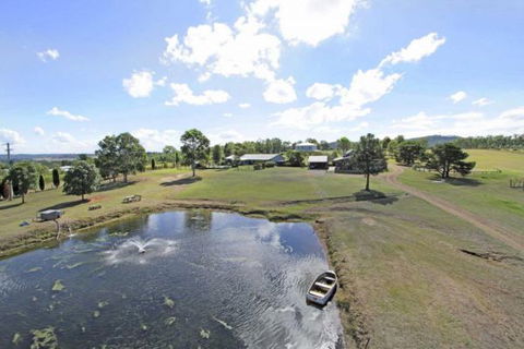 Elderslie House - Local Tourism 50