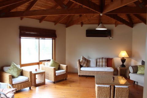 Elderslie House - Local Tourism 52