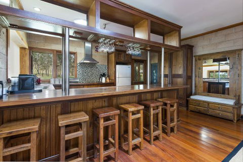 Elderslie House - Local Tourism 98