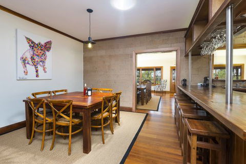 Elderslie House - Local Tourism 100