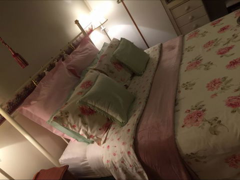 Hillside Cottage - Australia Shopping 3