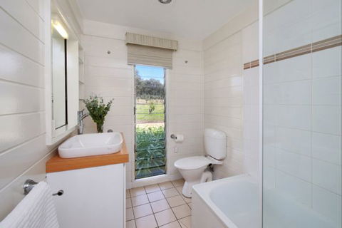 Elderslie House - Local Tourism 38