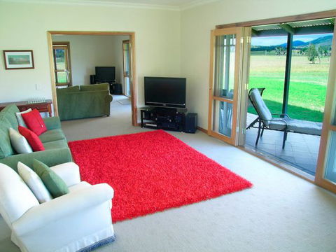 Elderslie House - Local Tourism 48