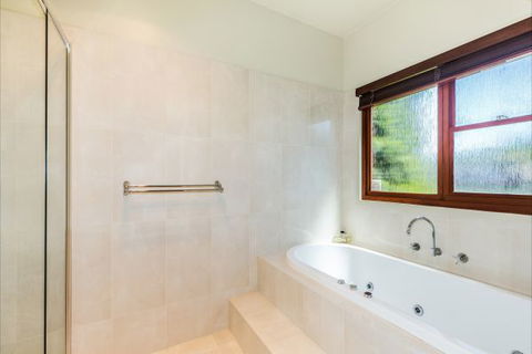 Elderslie House - Local Tourism 85