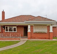 Red Brick Beauty - Accommodation Australia